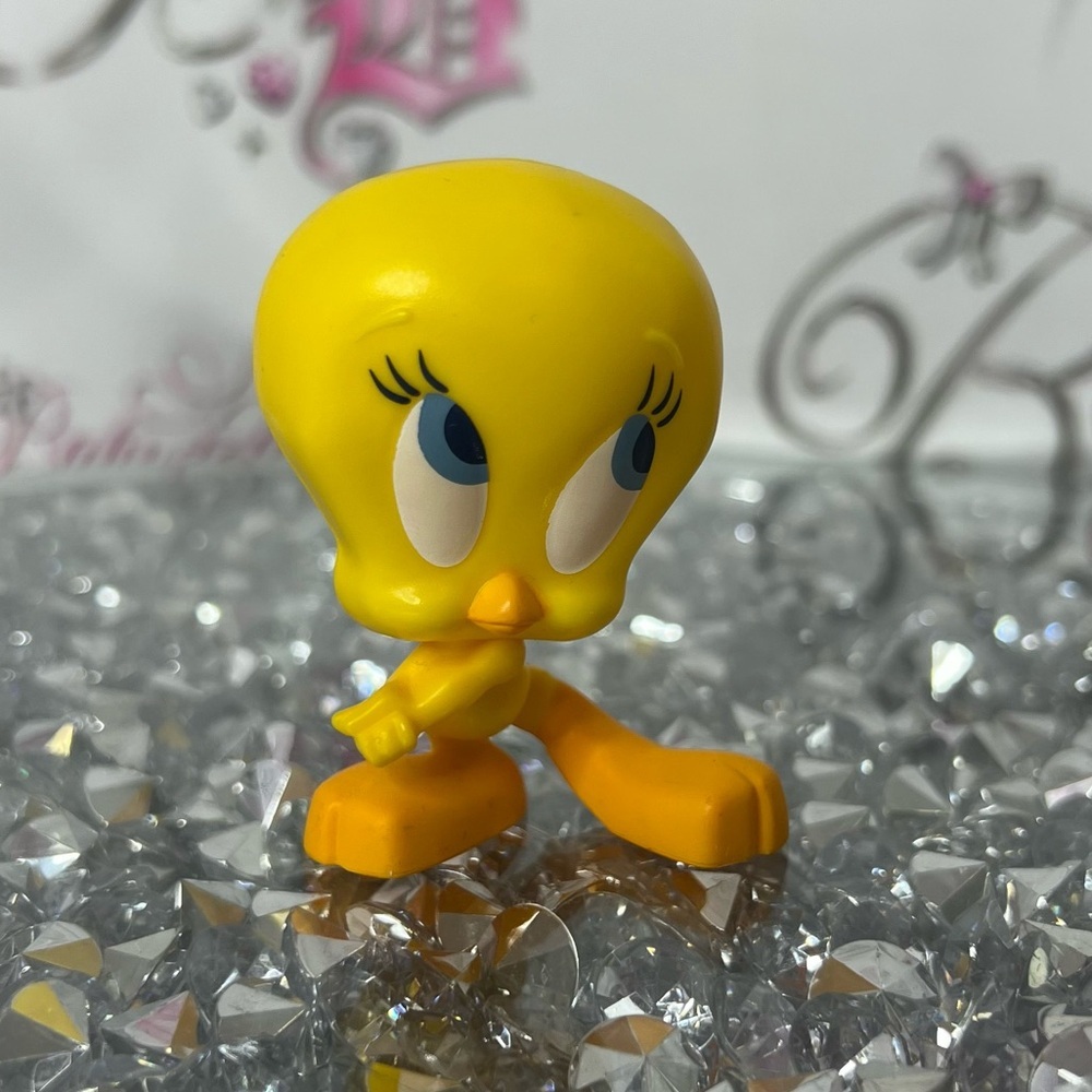 Yellow Cartoon Character Figurine tweety mini figurine action figure doll